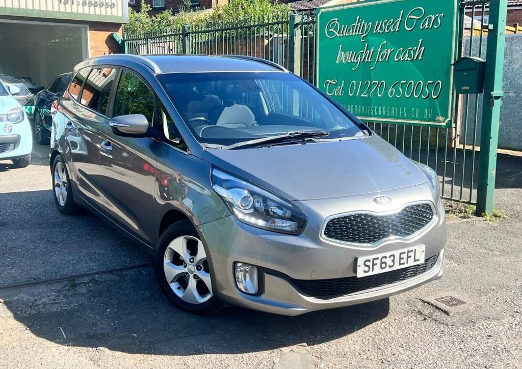 Used 2013 63 KIA CARENS 1.6 GDi EcoDynamics 2 Euro 5 (s/s) 5dr in Silver (108000 mileage) for sale in Crewe