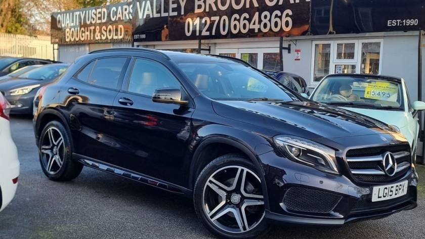 Used 2015 15 MERCEDES-BENZ GLA 2.1 GLA220d AMG Line (Premium Plus) SUV 5dr Diesel 7G-DCT 4MATIC Euro 6 (s/s) (170 ps) in Purple (75600 mileage) for sale in Crewe