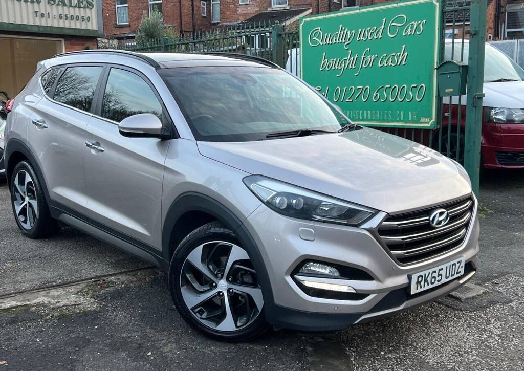 Used 2015 65 HYUNDAI TUCSON 2.0 CRDi Premium SE 4WD Euro 6 5dr in Beige (68000 mileage) for sale in Crewe